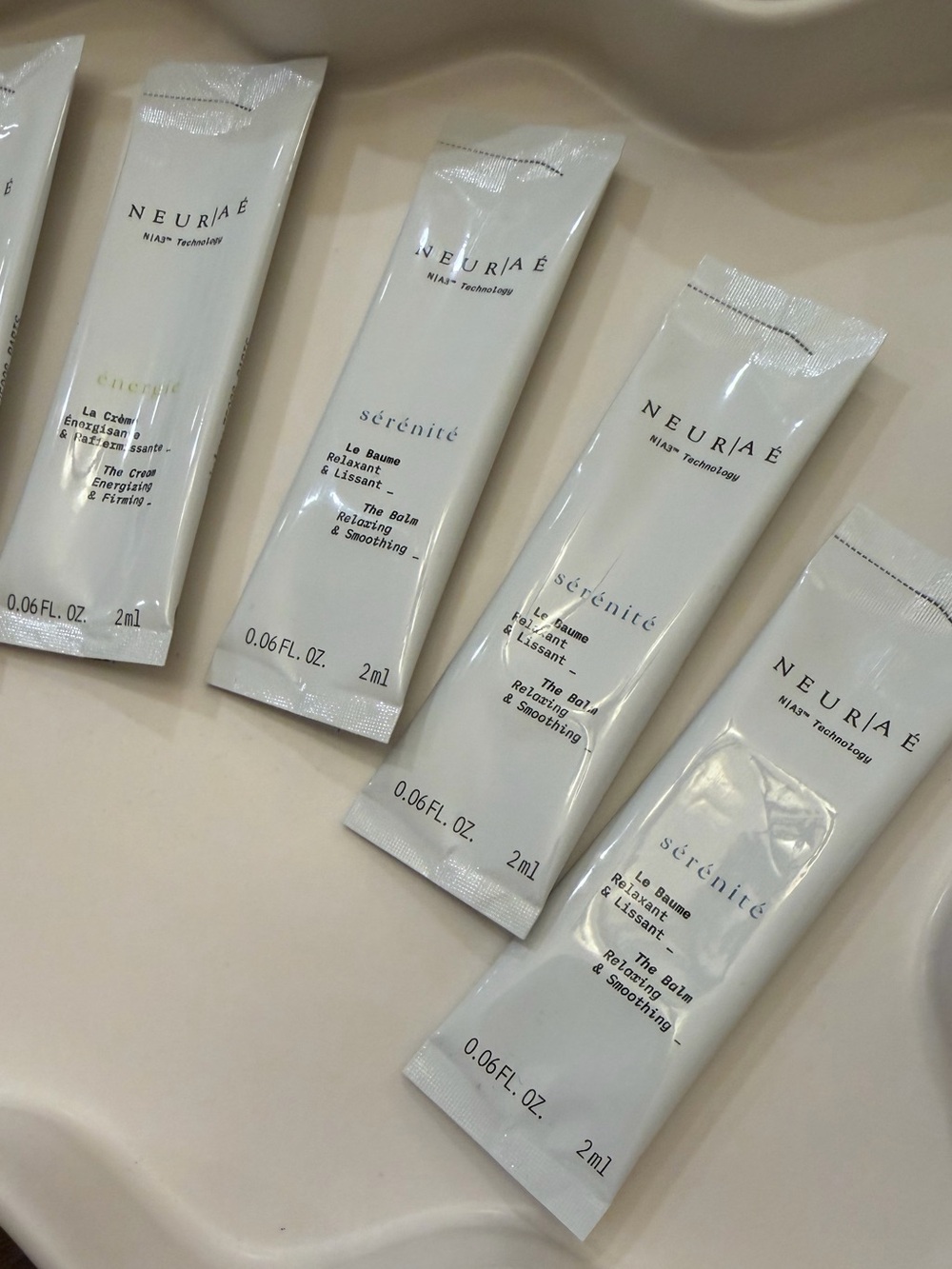 Sisley Paris / NEURIAÉ Luxury Skincare 7-Piece Sample Set - Picture 3 of 3